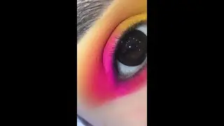 Rate this eyeshadows from 1 to 10. They&rsquo;re from #morphe #makeup #eyeshadowblend #morphe35b #circlel