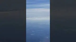 Cascade Range view from the airplane window. Mount Rainier, Mount Adam, mount Hood.. 😊