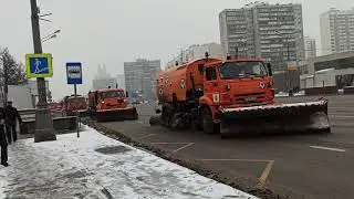 Уборка снега в Москве