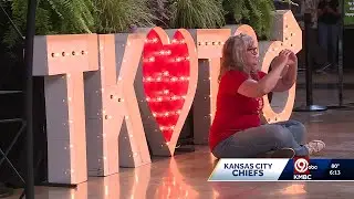 Union Station unveils Chiefs banners, Travis Kelce&ndash;Taylor Swift engagement display