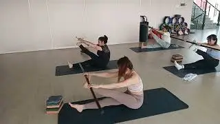 Stick yoga class in Vietnam 🙏 short video 💯#yogaworkout #yogapractice 
