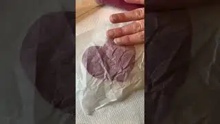 Parchment paper technique with flowers #kizmitbakeshop #cookies #royalicing #mn #shorts #twincities