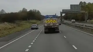 M65 / M61 Junction. Walton summit. Think someone needs some motorway driving lessons 🤔