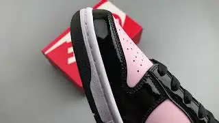 Nike WMNS SB Dunk Low ESS