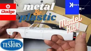 Taking a look... 2001 Testors Metal/Plastic Model kit!