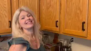 Farmhouse-ish Vlog we do some cooking, sewing, long arming and a visit to sheets