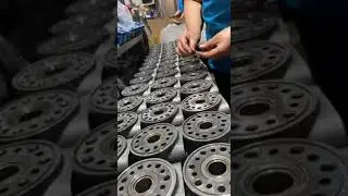 How is the steering unit installed?