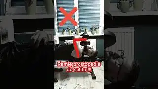 Prostowanie ramienia ze sztangielka. Domowy trening triceps&oacute;w 😎