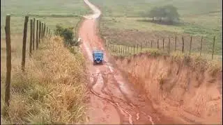 Mais uma prova de que a Toyota Bandeirante é um trator