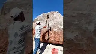 Man cracks open a GIANT rock (so satisfying) / @ahmetpehlivanoglu1