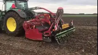 GRAMEGNA met nieuwe boven over bok in de 3 punt met gramegna rotoreg