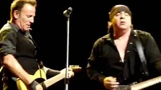 Bruce Springsteen & The E Street Band - Two Hearts [MSG New York, USA - 08.NOV.2009]