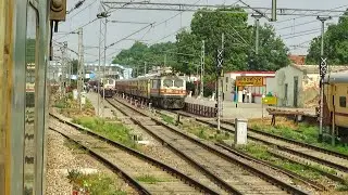 Entering Busy Shahjahanpur railway station