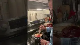 Карамельный пирог всегда был любимым блюдом в нашей семье, он такой вкусный и сытный! #южнаякухня