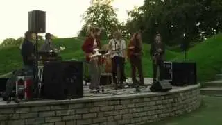 Milega Band - N&auml;sta Station - Live i Pildamsparken