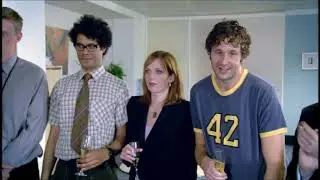 IT Crowd Jen, Moss & Roy get ignored