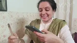 meenal kapoor as mother who coincidently is cooking the same thing what her son has bought readymade