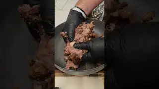 Pulled lamb shoulder, slow cooked in the masterbuilt gravity 800 #bbqlamb #roastlamb