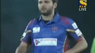 Shahid Afridi Brilliant Catch & Bowling Spell in BPL T20 2016 Bangladesh Premier League   YouTube
