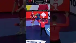No angle to score, no problem 😏🔥 #ehfeuro2026 #handball #h&aring;ndbold