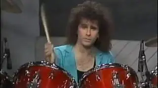 Beginning Rock Drums: Styles and Secrets [VHS RIP]