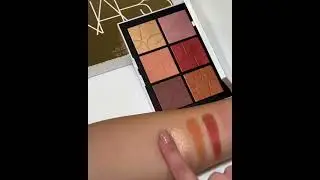 All That Glitters Light Reflecting Cheek Palette Swatches