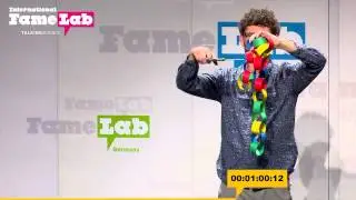 FameLab 2015 - James Tsatsaronis im Finale in Karlsruhe