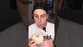 Cannoli Crumbl Cookies Review! 🍪 #crumblcookies