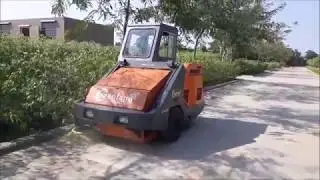 Road Cleaning Machine | Ride on Road Sweeper Machine INDIA