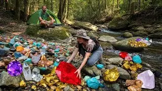 UNBELIEVABLE Discovery: A River FULL of Giant Gold & Gems!