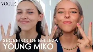 recreando el look de eyeliner y pequitas de Young Miko en VOGUE
