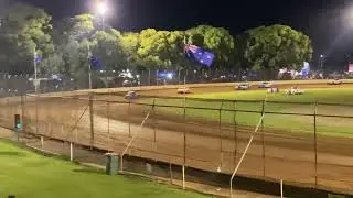 Heat 3 modified sedans kingaroy speedway 5/5/24 Tim weir - clarkos performance
