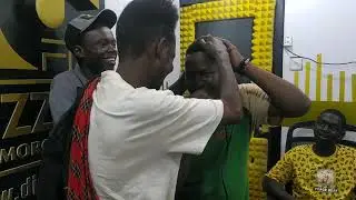 vibe la mc jully ndani ya Dizzim FM Balaaaa