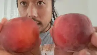 ASMR EATING SOUNDS - PEACHES