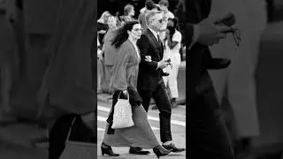 Daniel Craig and Rachel  Weisz💞 When you're married, that door closes #couple