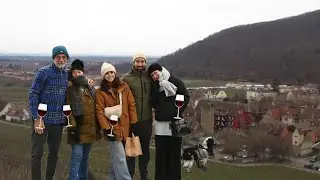 una copita de vino odia vernos llegar (viaje familiar)