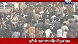 Extra crowd in temples on first day of New Year