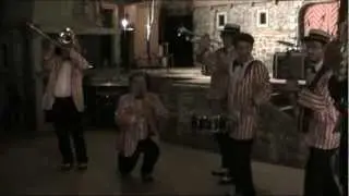 roaring-emily-band.wmv