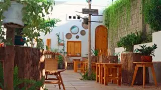 Study in A Breezy Outdoor Caf&eacute; | Light Crowd & Acoustic Guitar Music | Focus, Study, & Work Ambiance