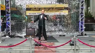 Richard Halpern Sings 