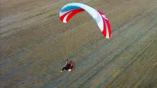 Voo de paramotor