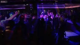 70.000 Tons of Metal: Metalheads go nuts at karaoke (extended version)