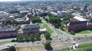 Mainz am Rheinufer und Mündung des Mains