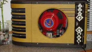 Vintage47amps Valco 42 Oahu EV-630 / Green Bullit Mics.wmv