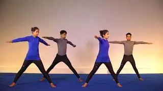 Asana - Parivritta Trikonasana