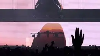 Halsey - Without me (ILLENIUM Remix) | Live at Tokyo