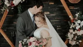 Cozy Log Cabin Winter Wedding | Hayley & Branden
