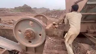 👹ASMR Giant Jaw  Rock Stone Crushing-Soothing Sounds & Powerful Crushing. Sand crushing#stonecrusher