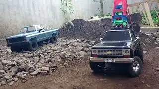 Chevrolet K5 Blazer Carrying Plastic Chairs | Mini Truck Action