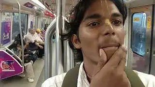 Public reaction in Metro 🚇 Blogging 😺 Open blog#minivlog #minivlogshorts #viral shorts #trandings